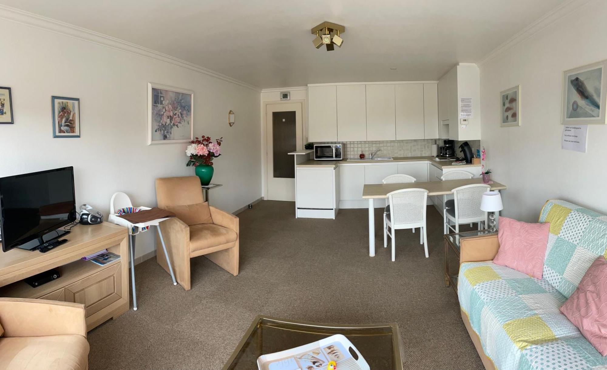 Zonnige Studio Mermoz Koksijde-Bad ภายนอก รูปภาพ